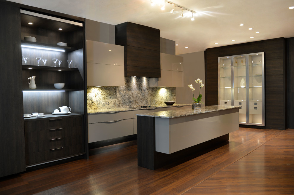 Design ideas for a mid-sized modern u-shaped eat-in kitchen in Miami with a double-bowl sink, flat-panel cabinets, dark wood cabinets, marble benchtops, white splashback, stainless steel appliances, dark hardwood floors and with island.
