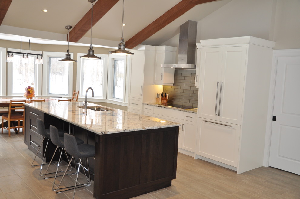 Transitional kitchen photo in Toronto