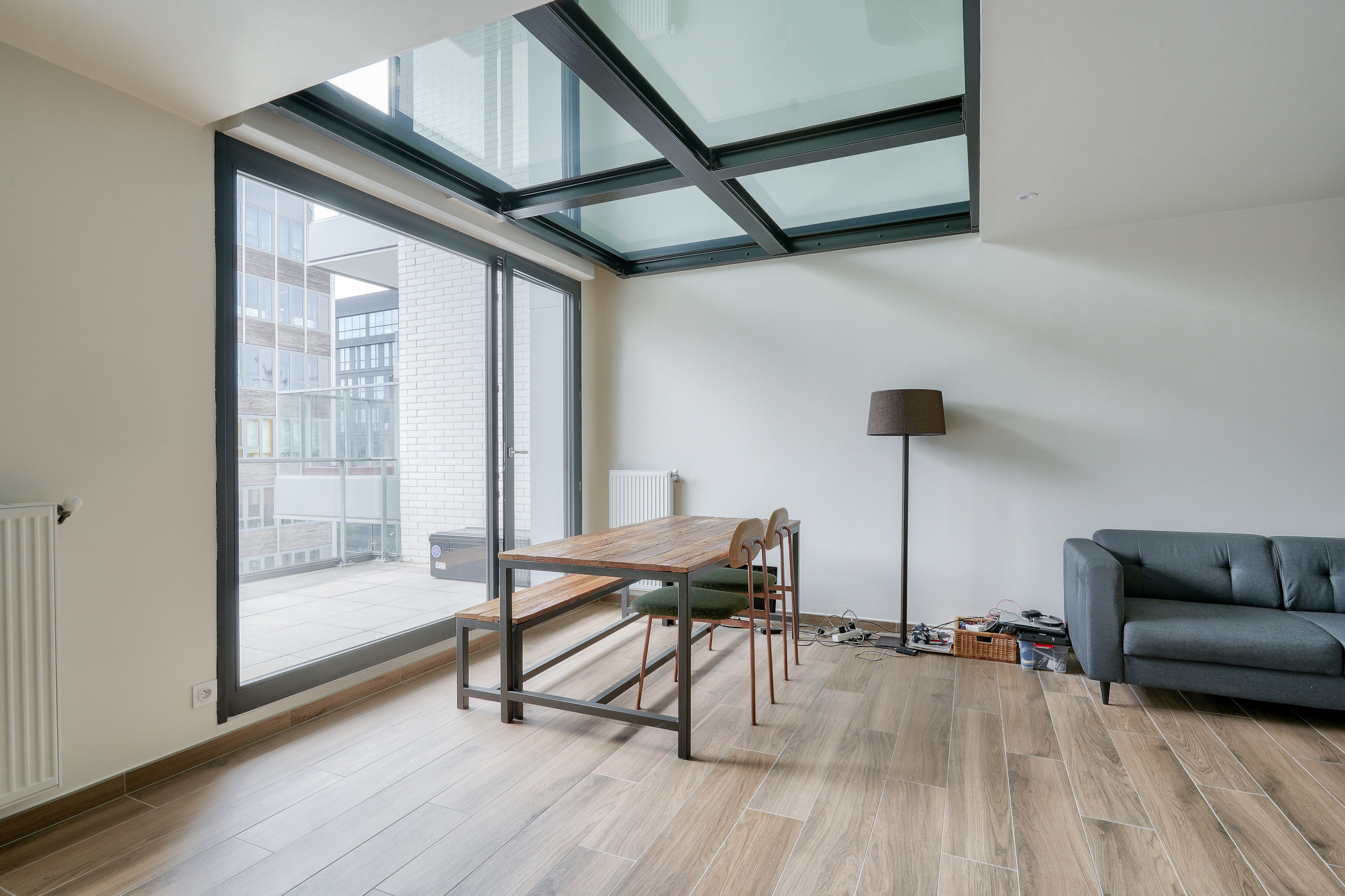 Création d'une mezzanine vitrée