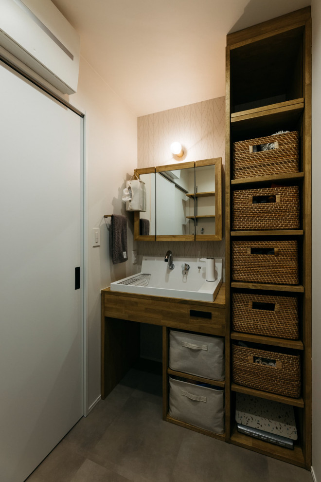 名古屋にある北欧スタイルのおしゃれなトイレ・洗面所の写真