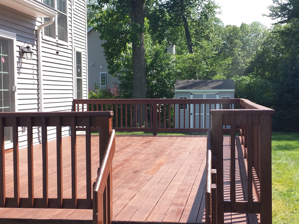 Design ideas for an arts and crafts deck in New York.