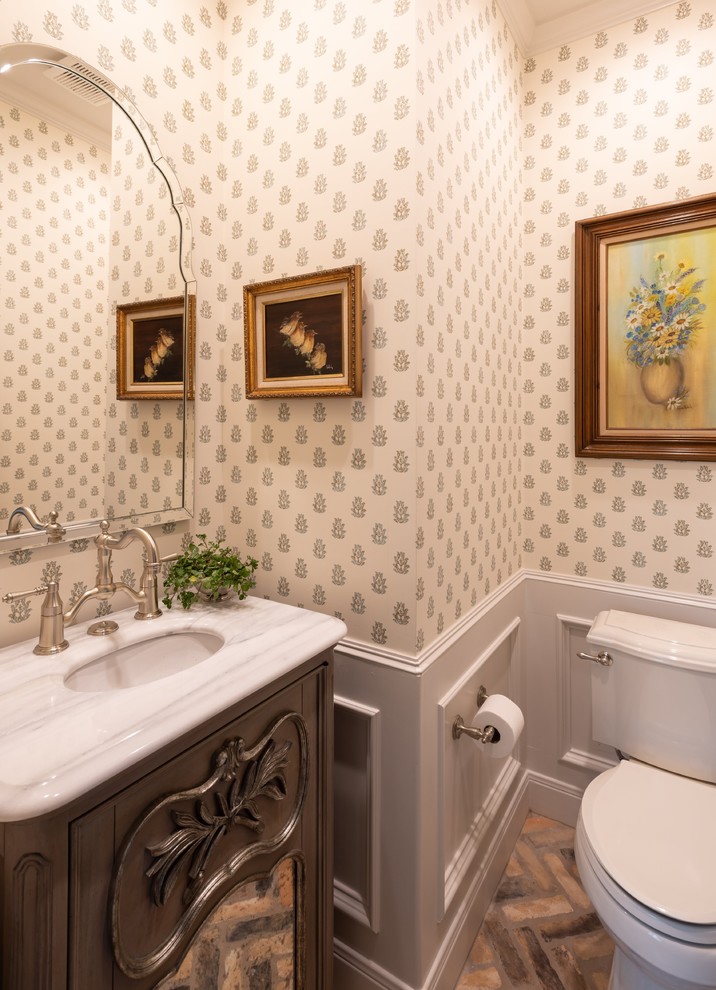 Traditional powder room in Austin.