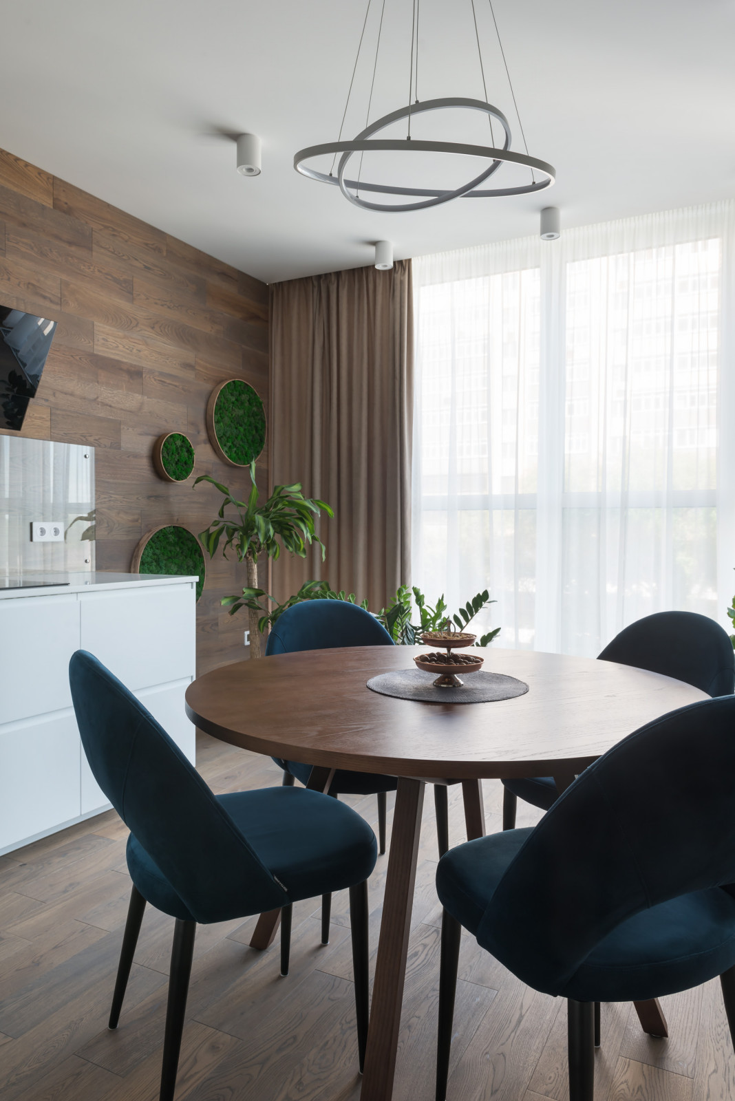 White and Wood Интерьер квртиры в ЖК "Лермонтов" в Ростов-на-Дону