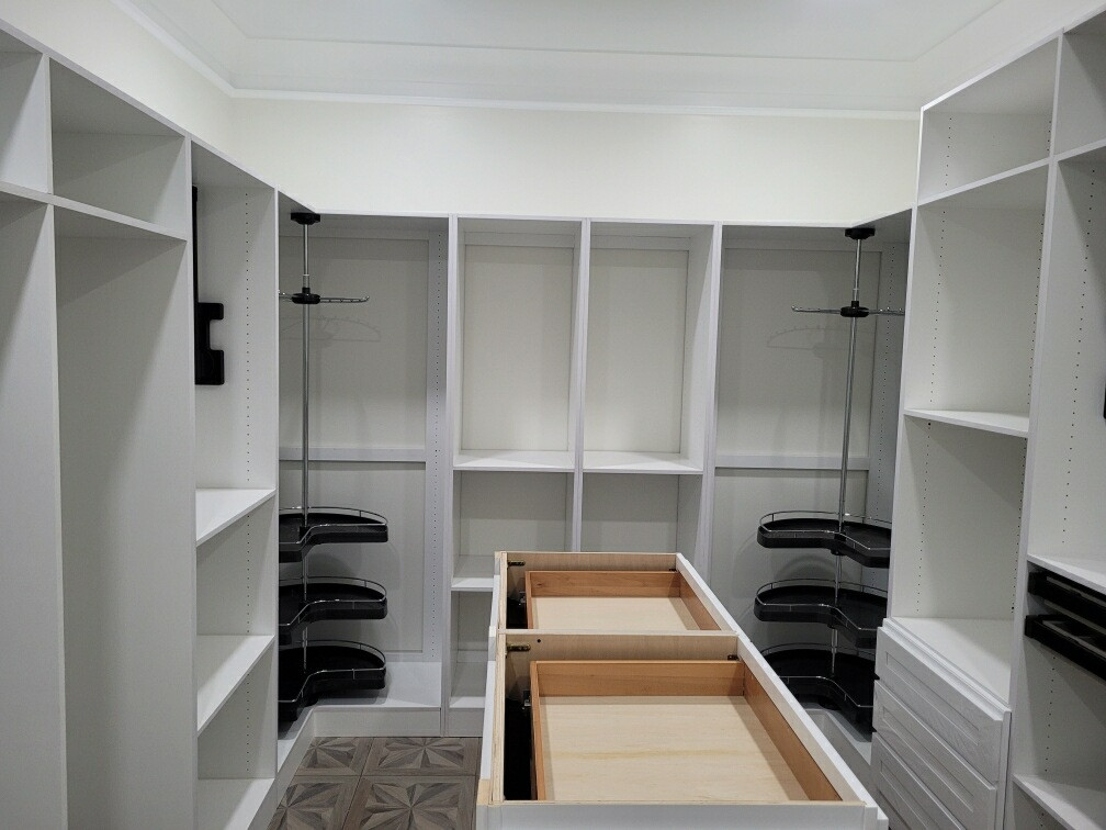 Custom Closet