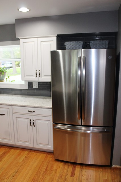 Grabill Cabinets Kitchen Olde Towne In Custom Paint W Nickel