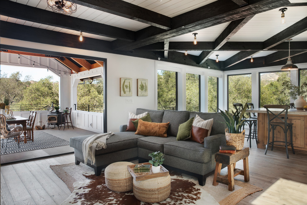 Example of a cottage living room design in Los Angeles
