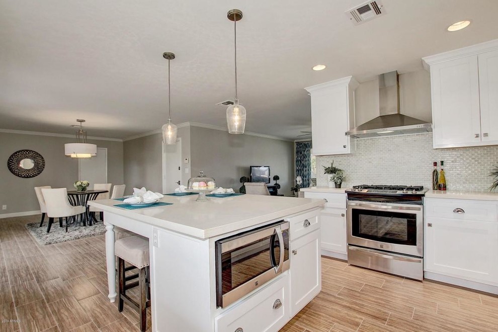 Inspiration for a transitional kitchen remodel in Phoenix