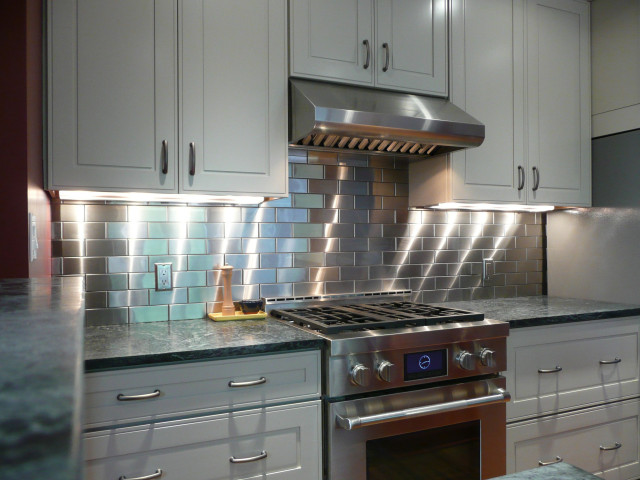 Design Ideas for White Kitchens  Unique kitchen backsplash, Stainless  steel backsplash, Steel backsplash