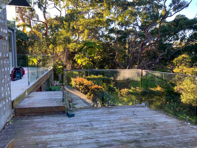 Riverview modern-terrace