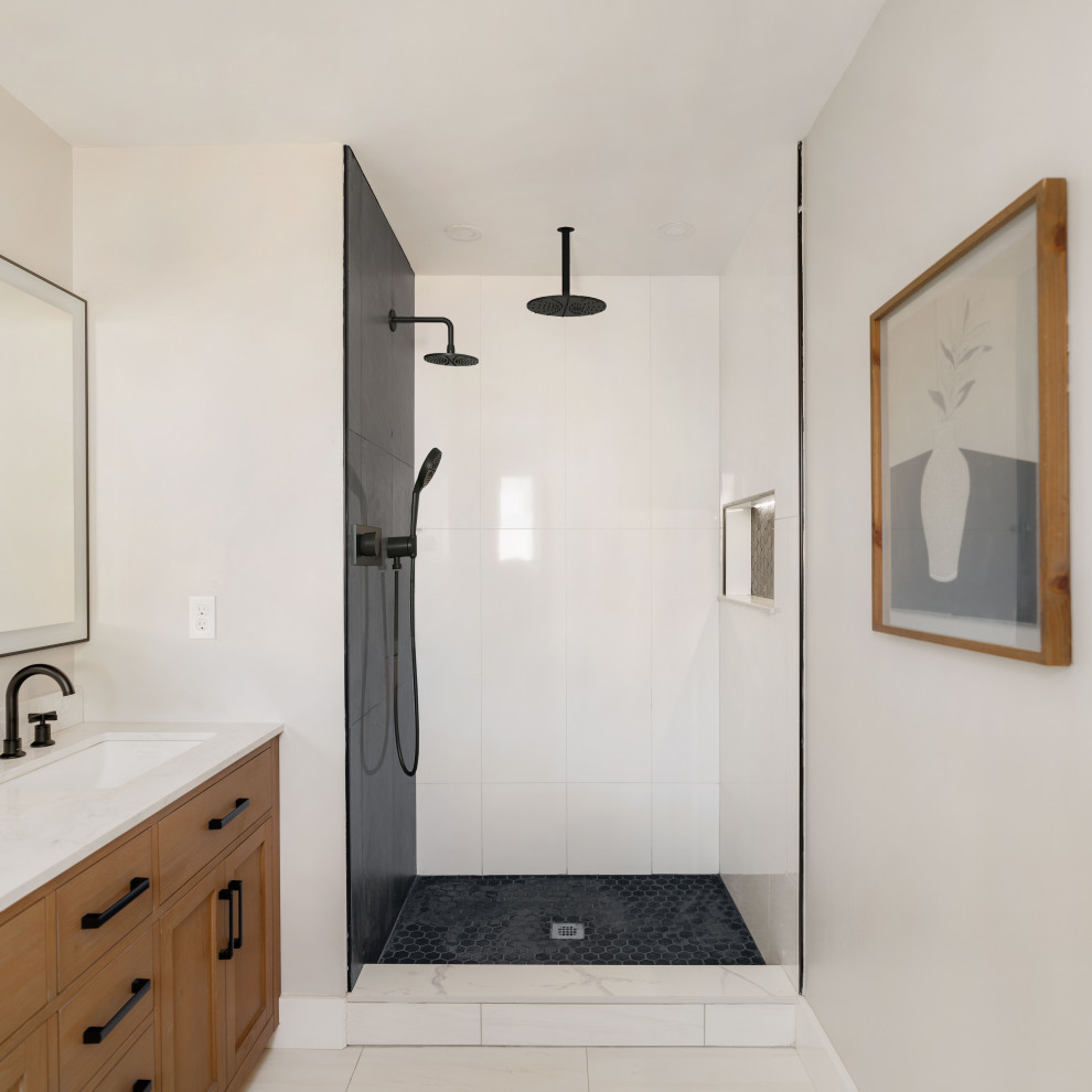 Bathroom - transitional bathroom idea in Boston