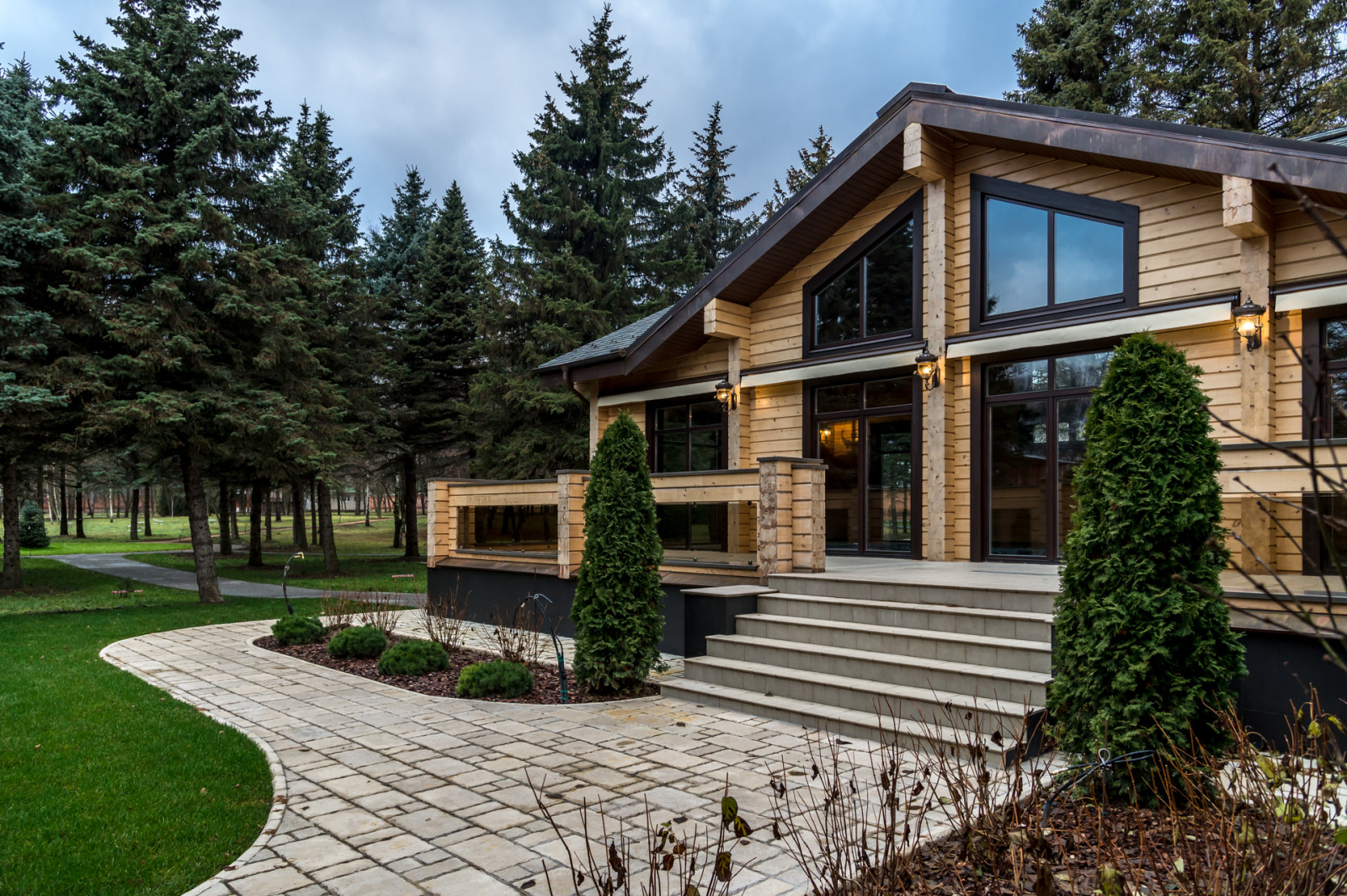 Дом из кедра