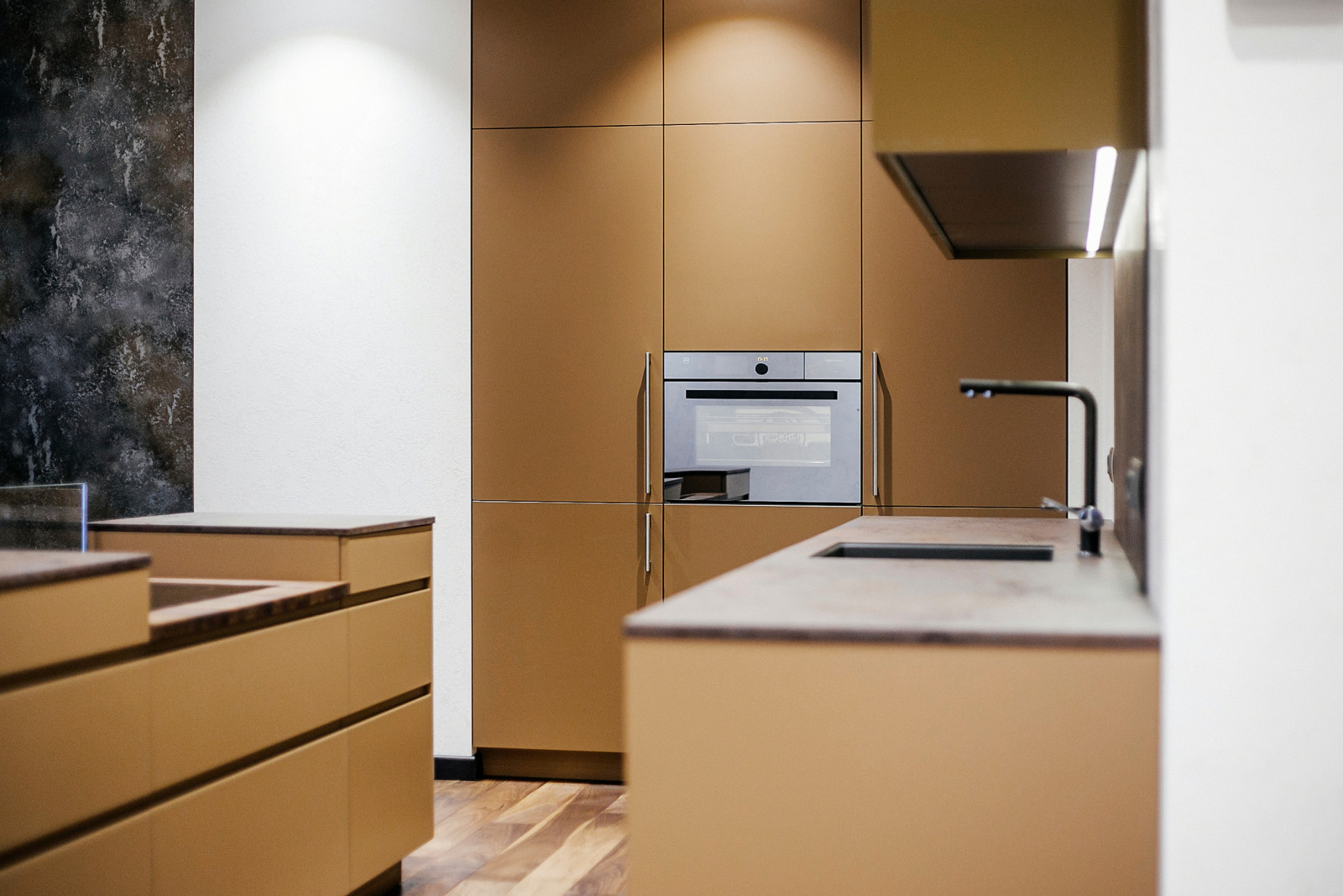 Кухня в пряных тонах