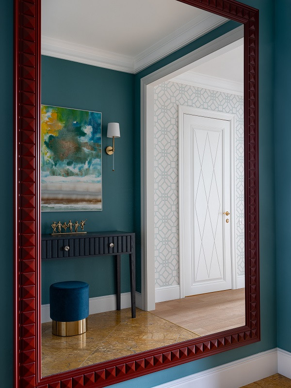 Картины в прихожей