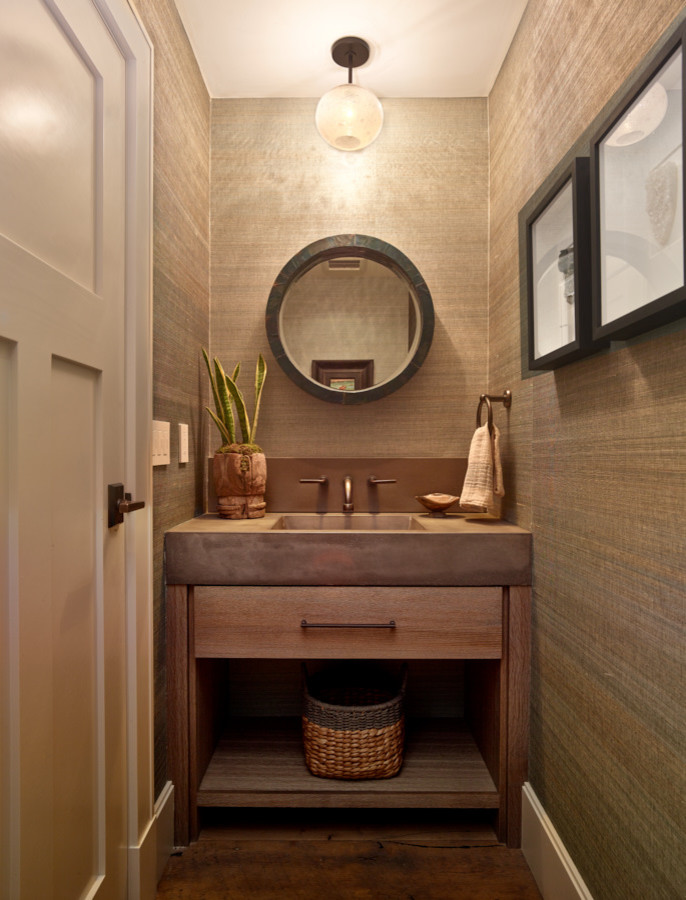 Example of a transitional home design design in Orange County