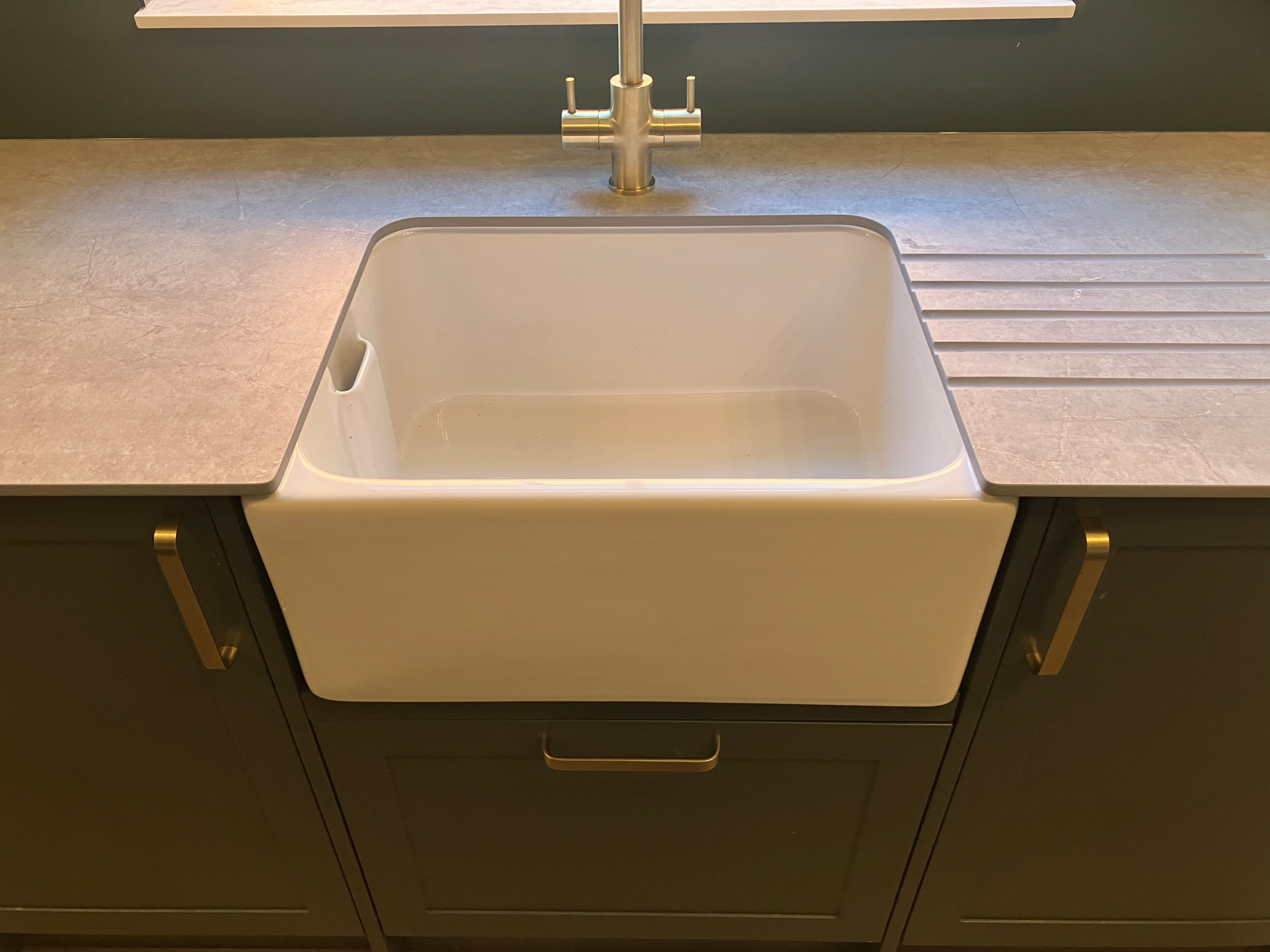 zenith worktop stone with belfast sink