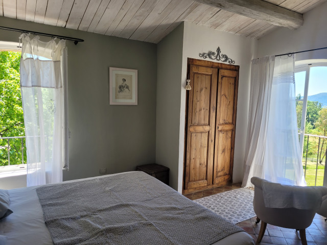 Le Mas en Provence country-bedroom
