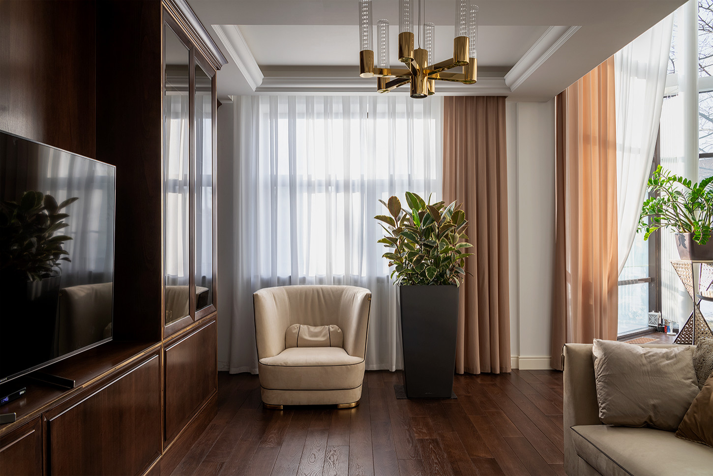 Белый, холодный, бразильский кофе