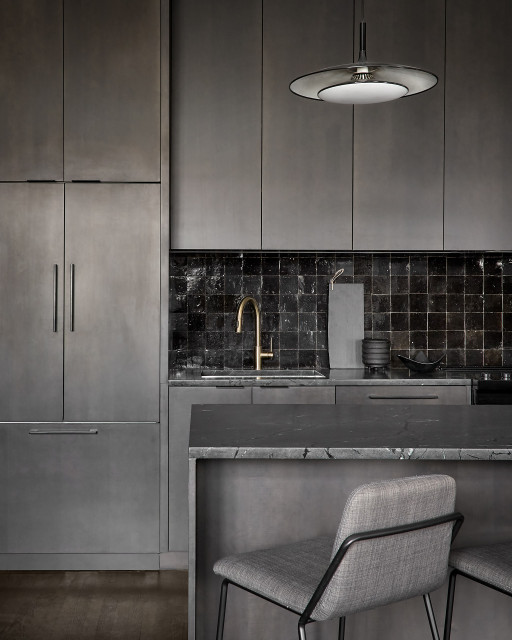 TALL, DARK + HAWKEYE contemporary-koek