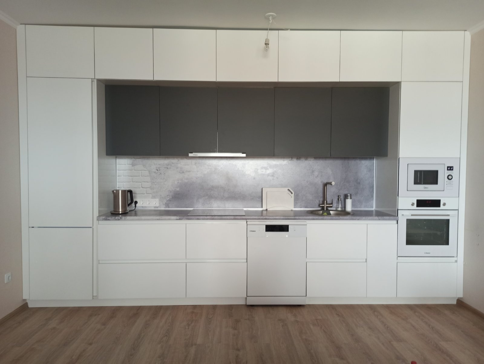 Трехуровневая кухня