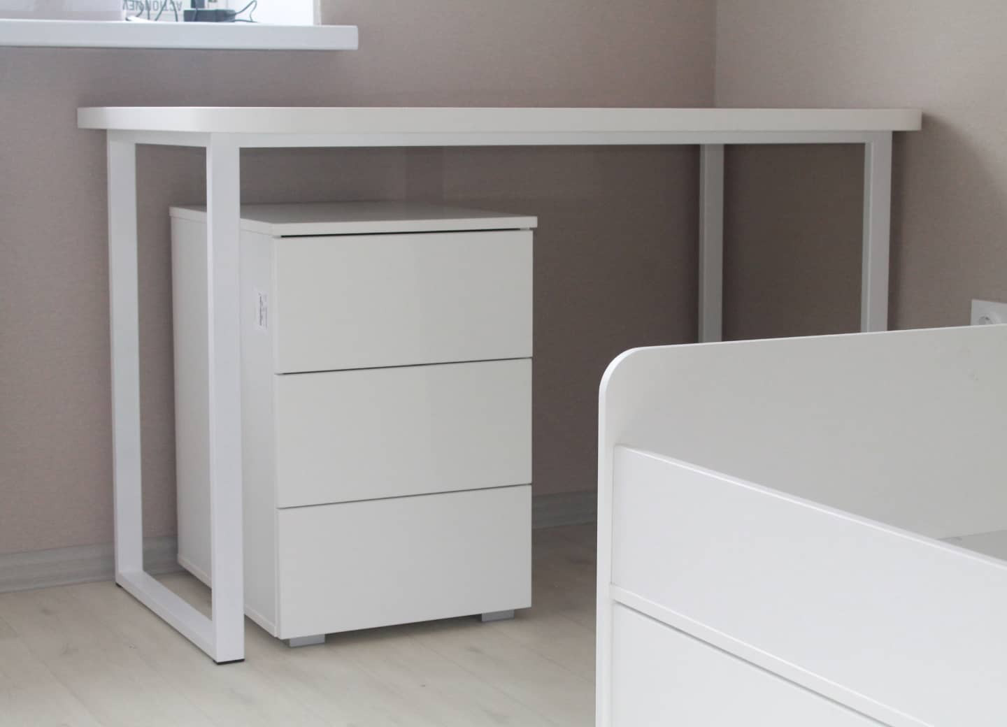 Белая детская в стиле минимализм