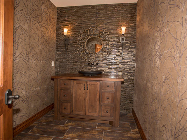 Design ideas for an eclectic bathroom in Wichita.