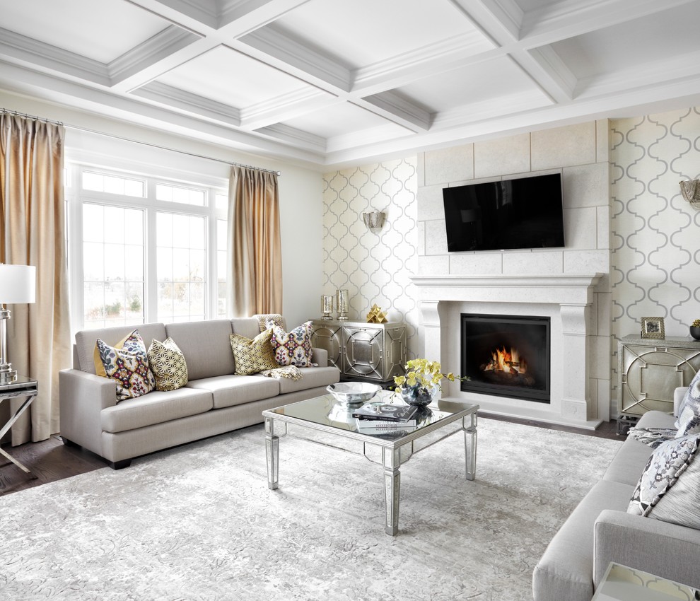 Design ideas for a transitional home design in Toronto.