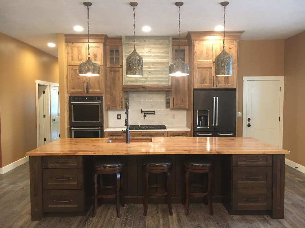 Mountain style kitchen photo in Indianapolis