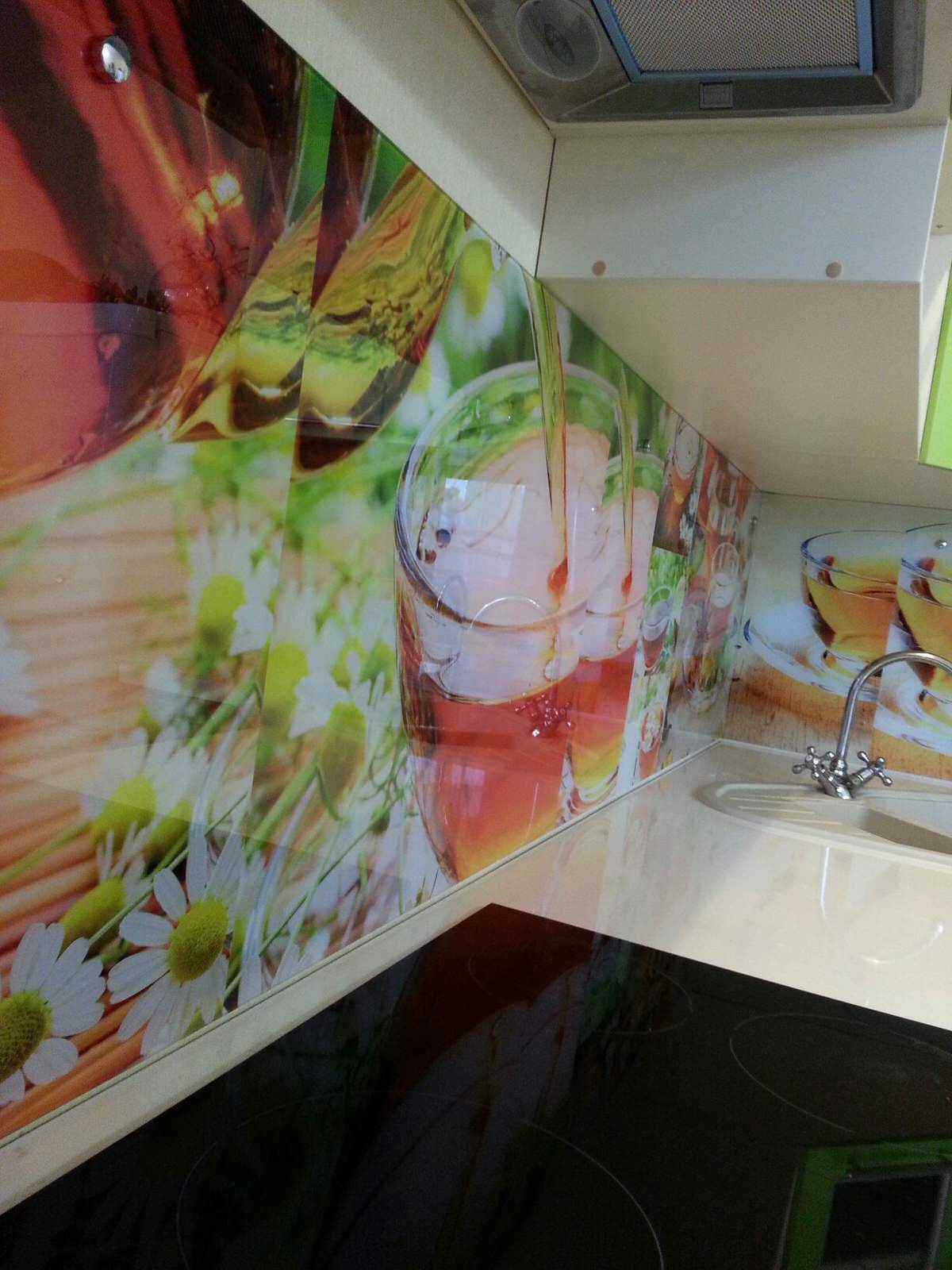 Кухонный фартук из закаленного стекла с фотопечатью "Чайный сервиз"