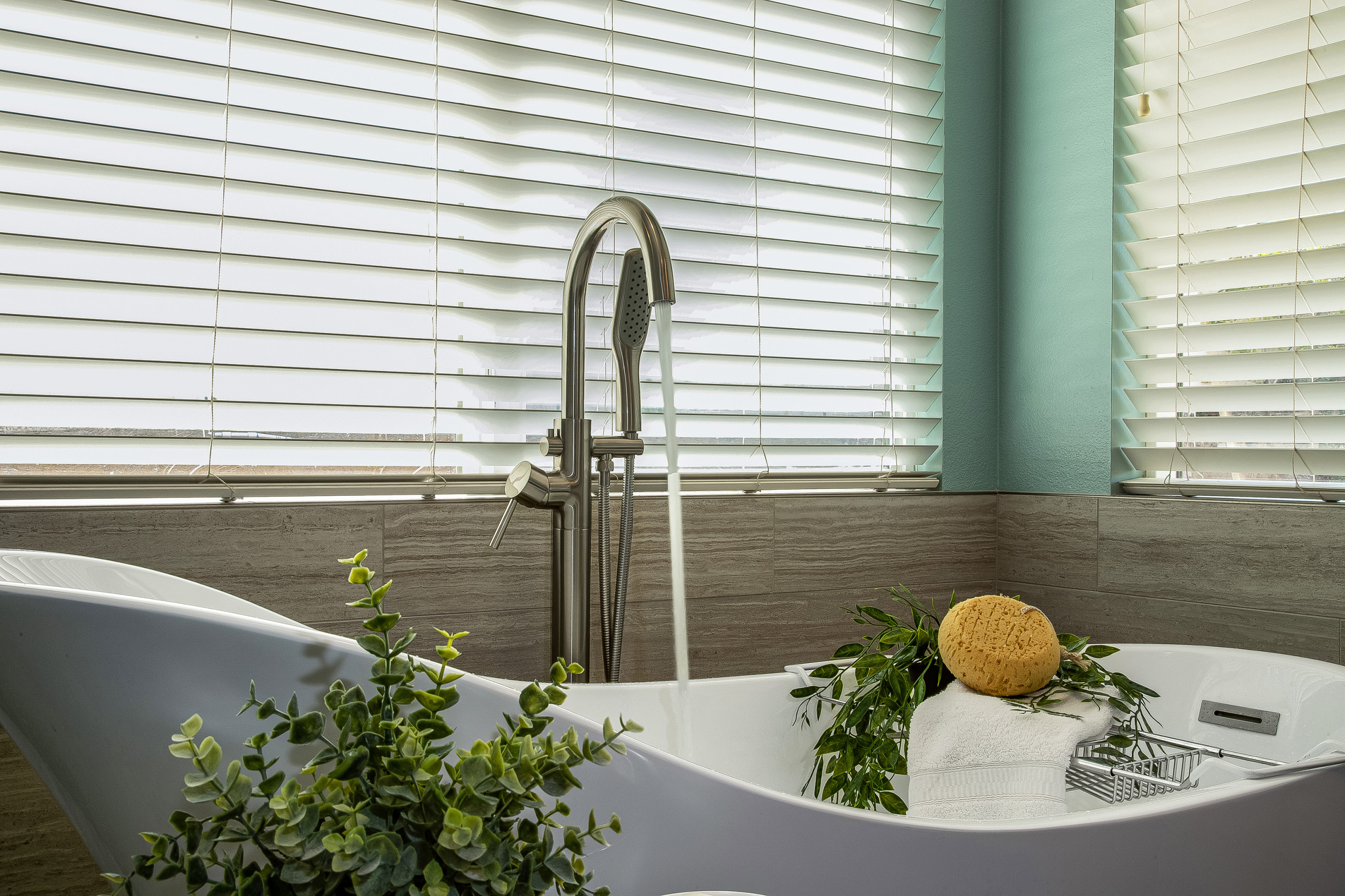 Retsina Master Bath