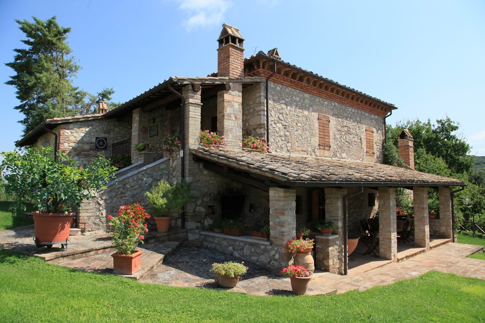 Country exterior in Rome.