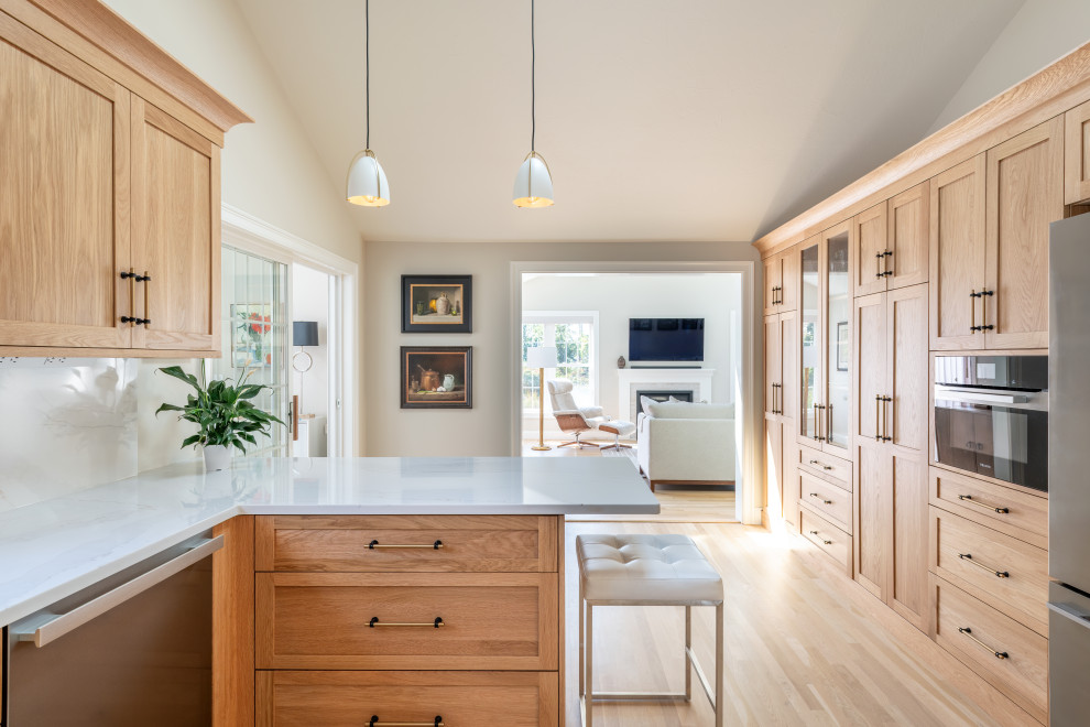 Kitchen - kitchen idea in Boston