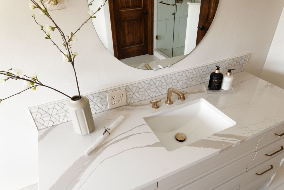 Transitional home design photo in Denver