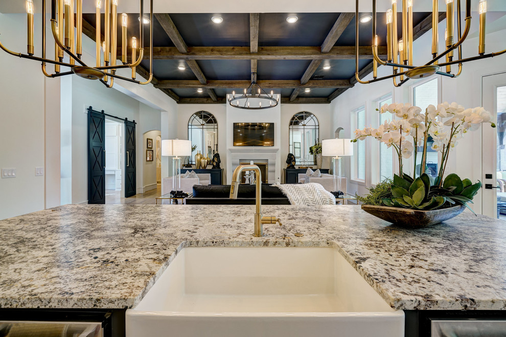 Inspiration for a modern kitchen remodel in Oklahoma City