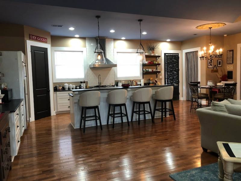 Home design - transitional home design idea