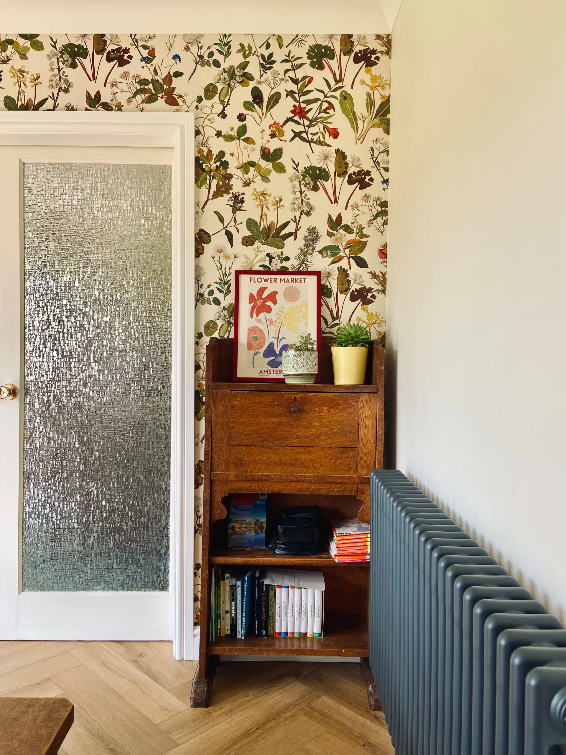 Family kitchen and hall remodelling