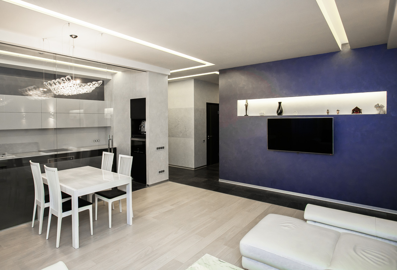 Реализованный проект. Минимализм и ничего больше. Квартира. Москва.