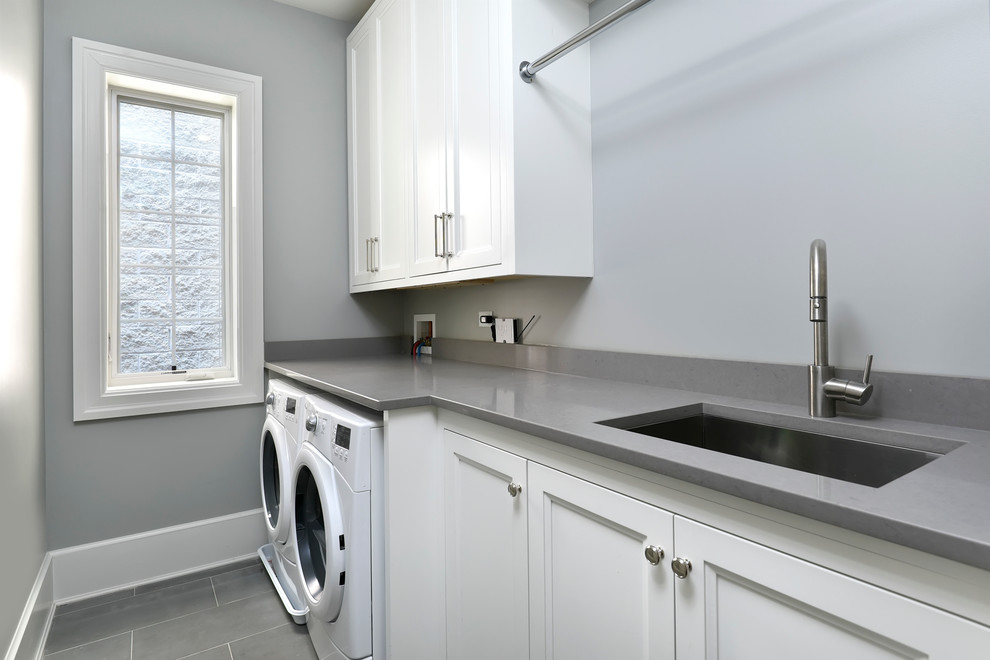Transitional laundry room photo in Chicago