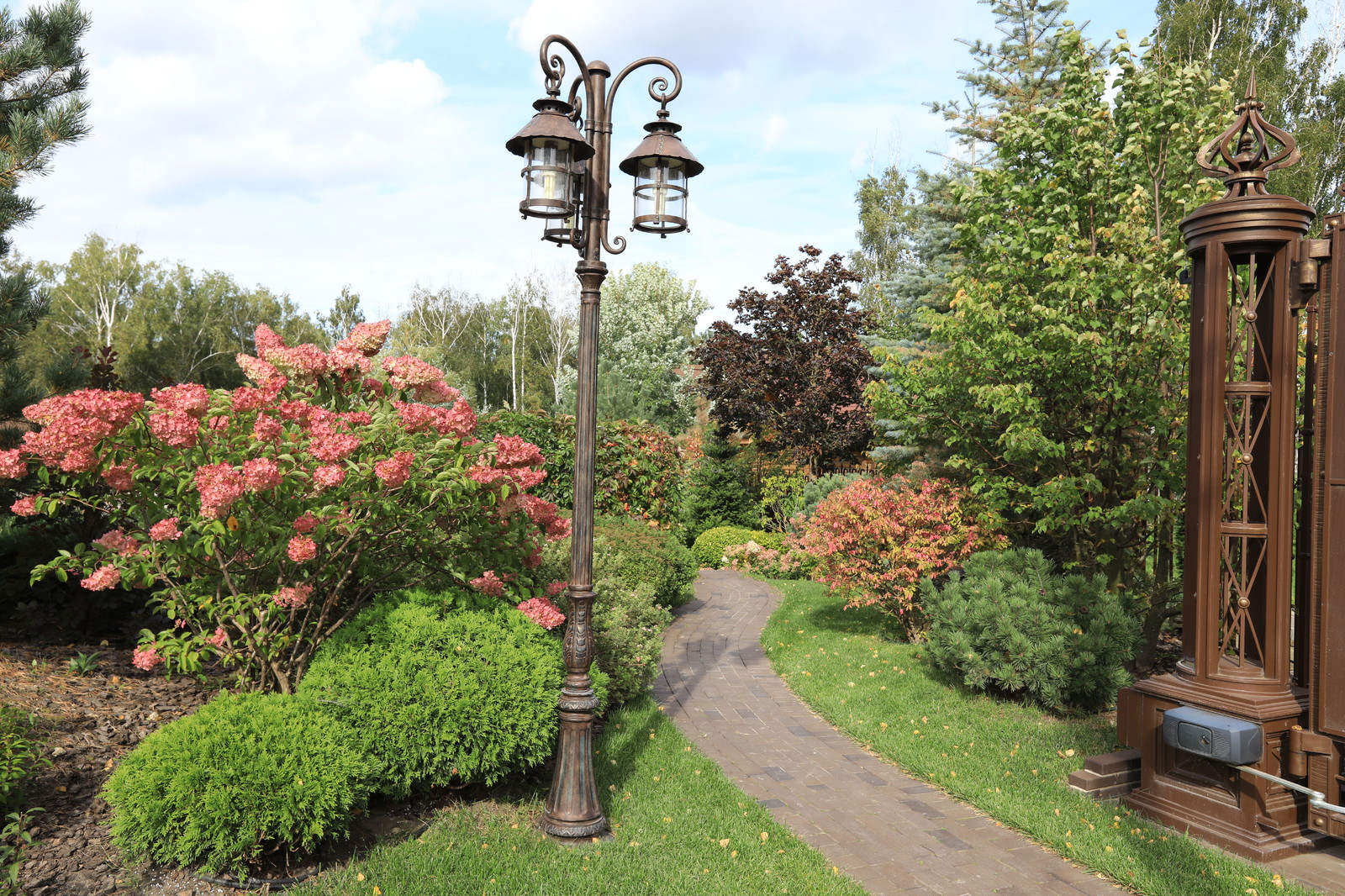 Сказочный мир в предместье Орла