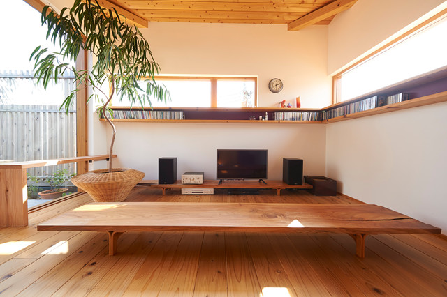 集う家 contemporary-living-room