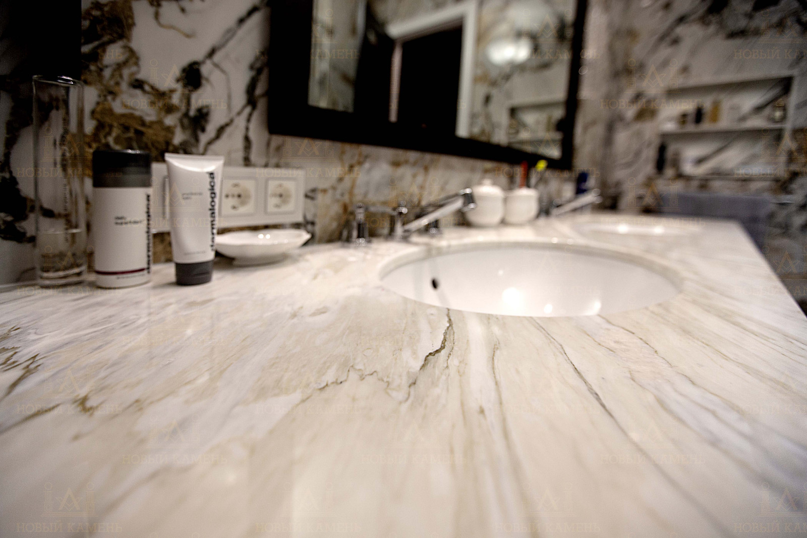 Мрамор в ванной комнате