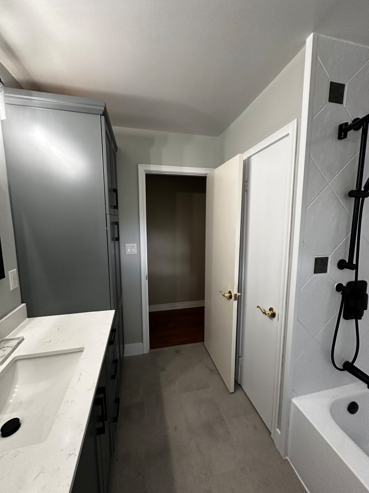 Howlett's Lane - Bathroom Remodel - Petrolia, ON