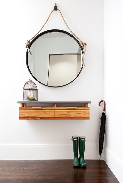 Floating Console modern-entry