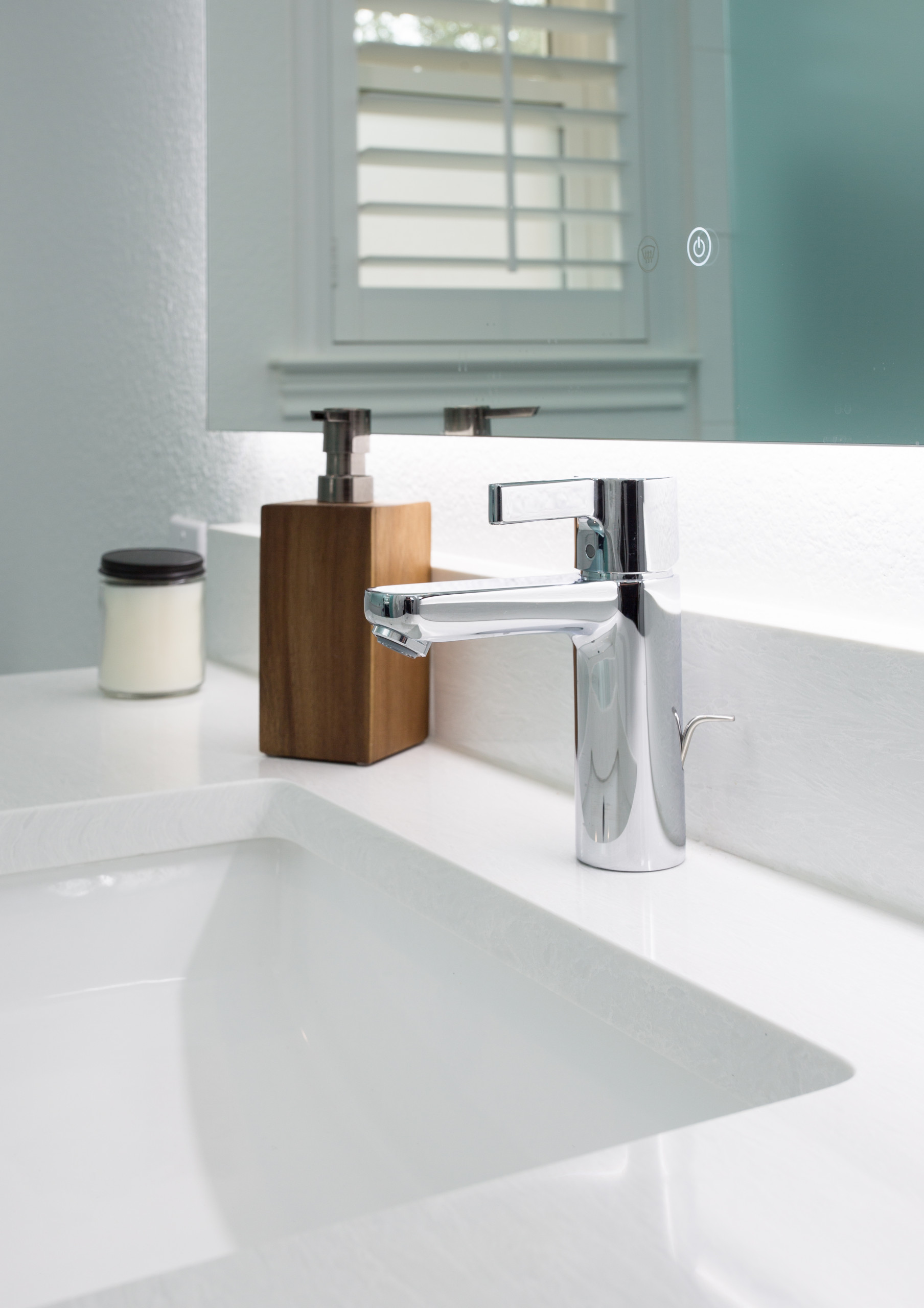 Master Bath with Bold Colors