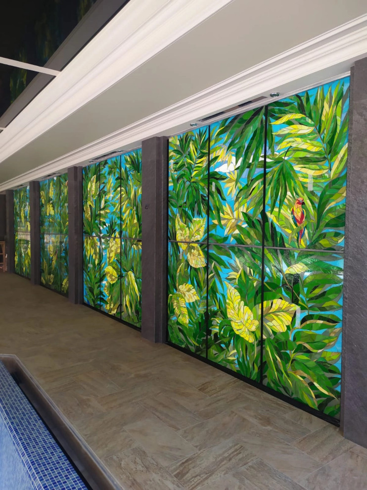 Витраж в бассейне частного коттеджа в городе Петропавловск