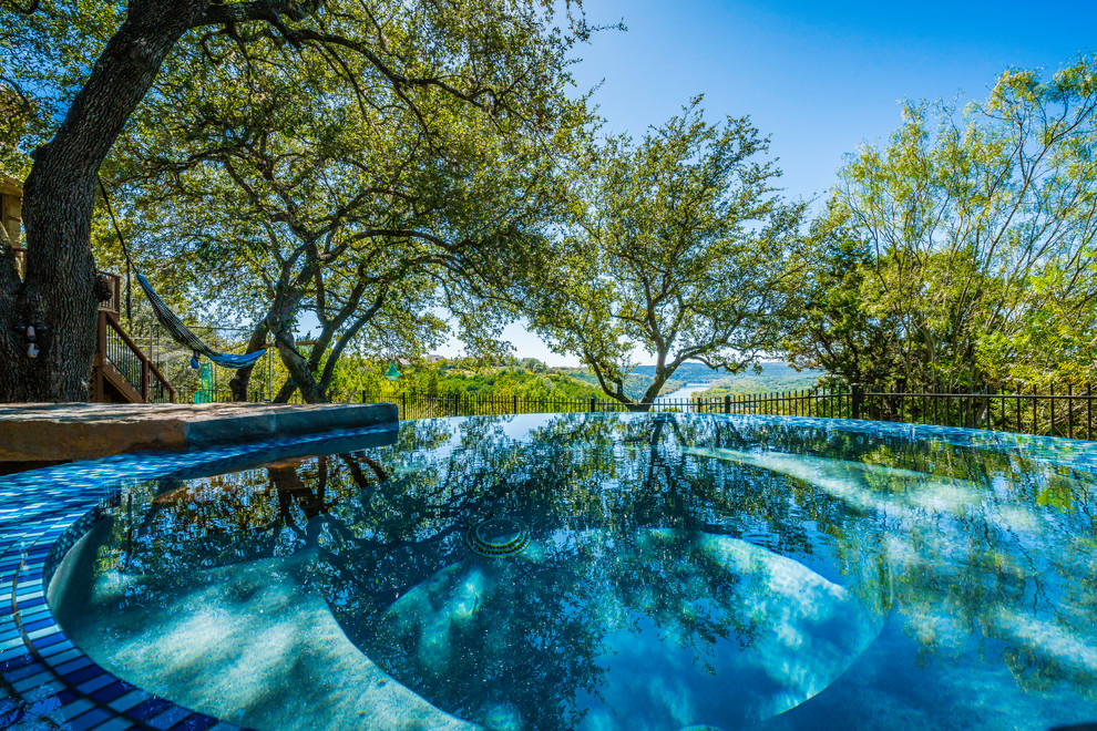 Home design - rustic home design idea in Austin