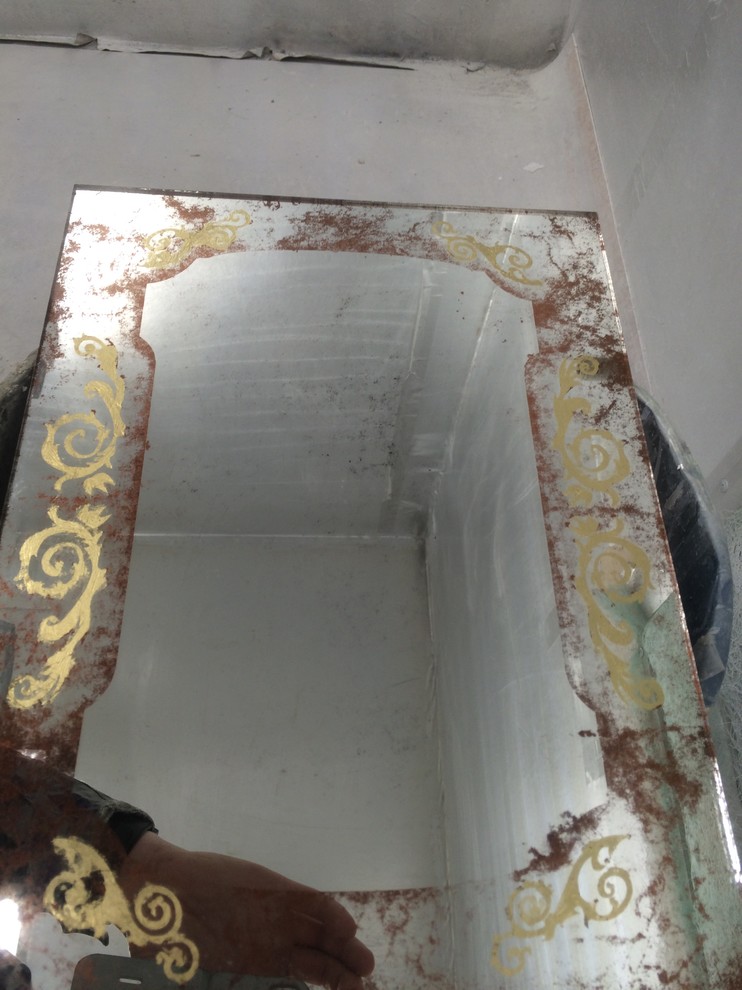 Искусственное старение зеркал и стекла