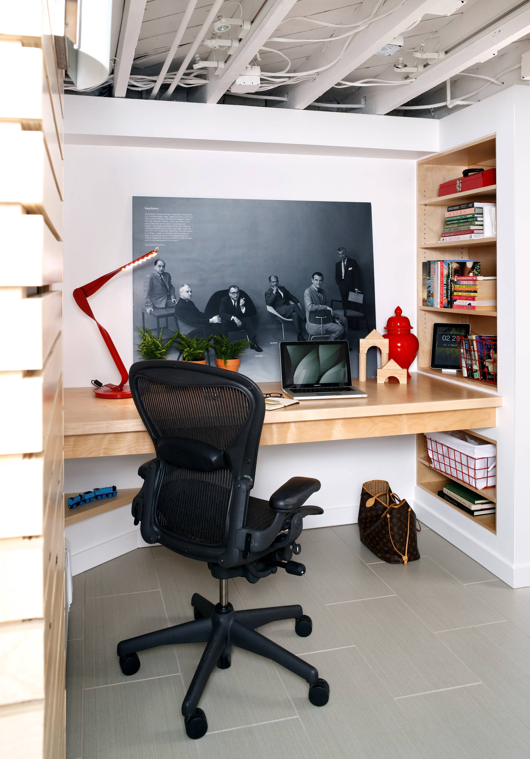 8 Big Space-Saving Ideas for Small Home Offices | Houzz AU