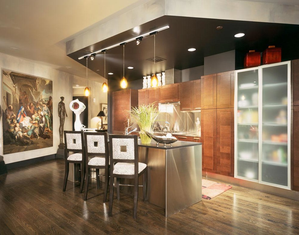 Example of a minimalist kitchen design in Chicago