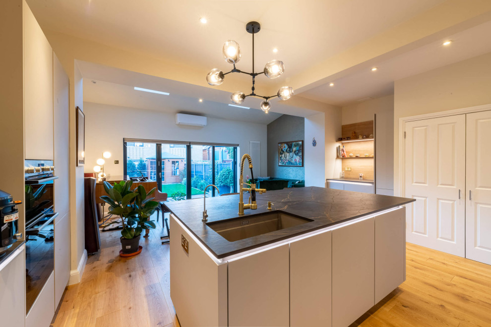 Daybrook Road, SW19 Modern Kitchen London by Premium German Kitchens • PGK Houzz UK