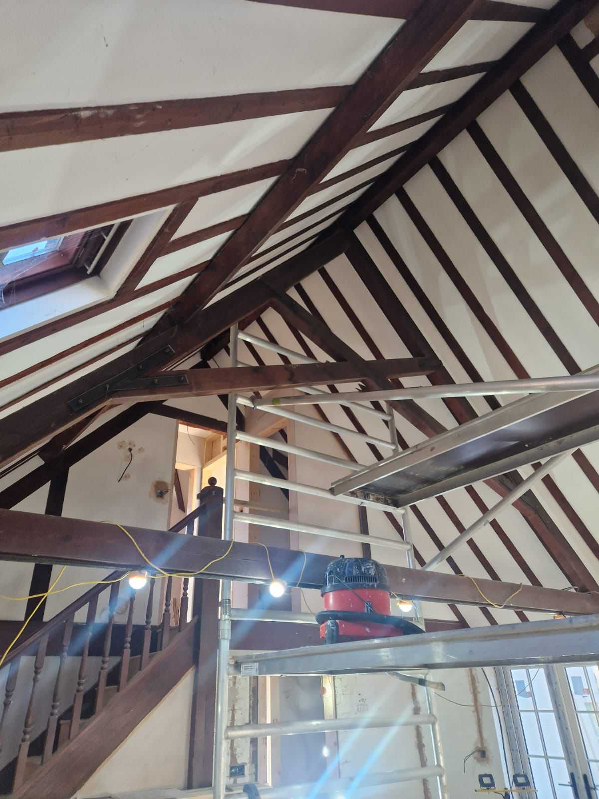 Large vaulted ceiling in living room, Letchworth